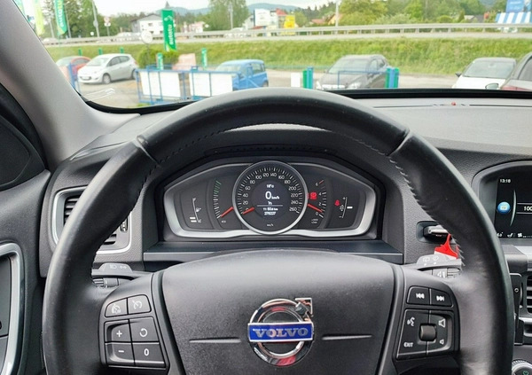 Volvo V60 cena 39900 przebieg: 278227, rok produkcji 2015 z Korsze małe 326